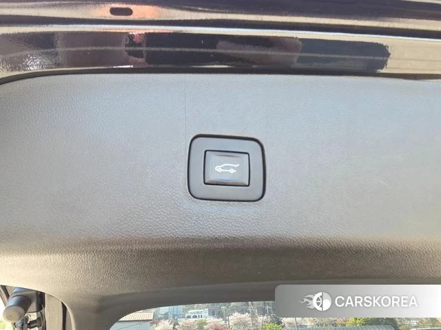 Chevrolet (GM Daewoo) Trax Crossover 2024 Черный из Кореи, фото 2