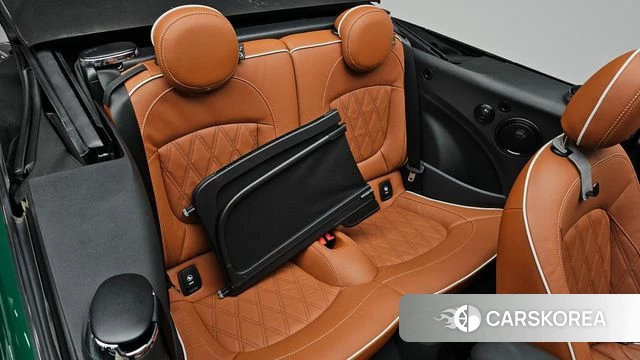 Mini Cooper S Convertible 2024 Зеленый из Кореи, фото 2