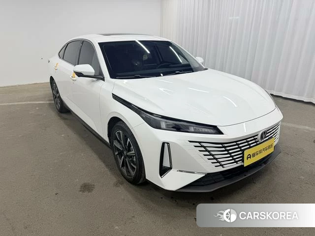 Chang'an Yidong 2025 Белый из Китая, фото 2