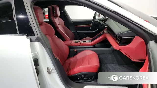 Porsche Taycan 2021 Белый из Кореи, фото 2