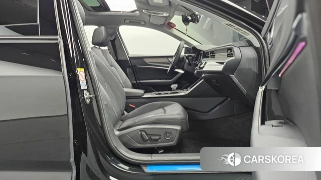 Audi A6 (C8) 2021 Черный из Кореи, фото 2