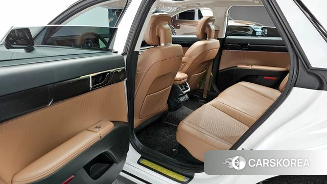 Hyundai Grandeur Hybrid (GN7) 2024 Белый из Кореи, фото 2