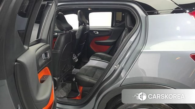 Volvo XC40 2018 Серый из Кореи, фото 2