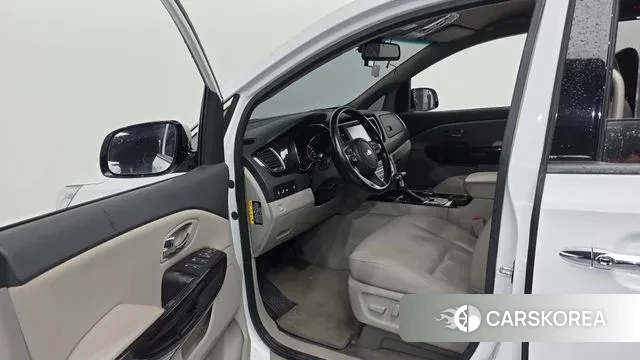 Kia The New Carnival 2019 Белый из Кореи, фото 2