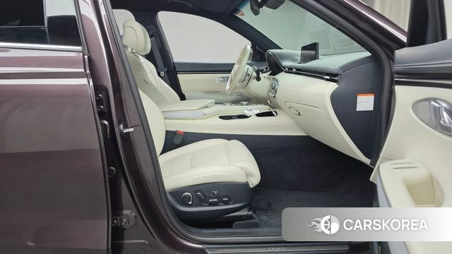 Genesis Electrified GV70 2023 Фиолетовый из Кореи, фото 2