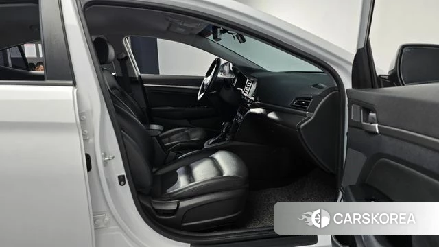 Hyundai The New Avante AD 2018 Белый из Кореи, фото 2