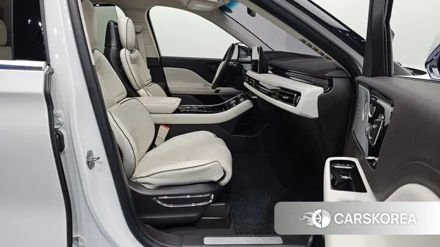 Lincoln Aviator 2nd generation 2020 Белый из Кореи, фото 2