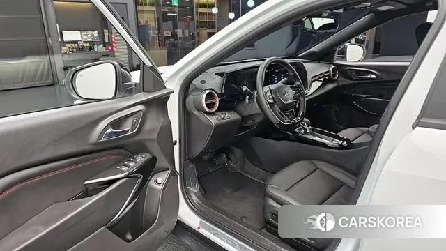 Chevrolet (GM Daewoo) Trax Crossover 2025 Белый из Кореи, фото 2