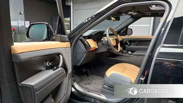 Land Rover Range Rover Sport 3rd Generation 2025 Черный из Кореи, фото 2