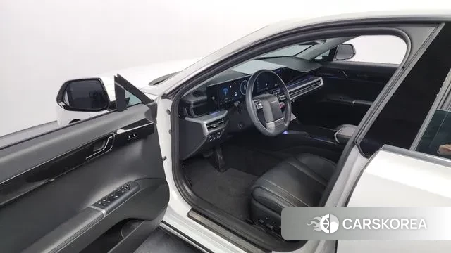 Hyundai Grandeur Hybrid (GN7) 2023 Белый из Кореи, фото 2