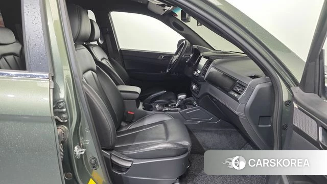 Ssangyong The New Rexton Sports Cannes 2022 Темно-зеленый из Кореи, фото 2