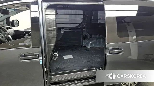 Hyundai Staria 2024 Серый из Кореи, фото 2