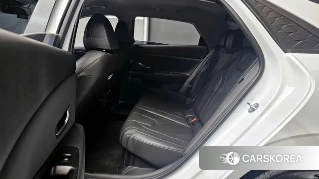 Hyundai The New Avante Hybrid (CN7) 2025 Белый из Кореи, фото 2