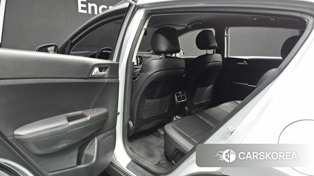 Kia Sportage 4th Generation 2018 Серебряный из Кореи, фото 2