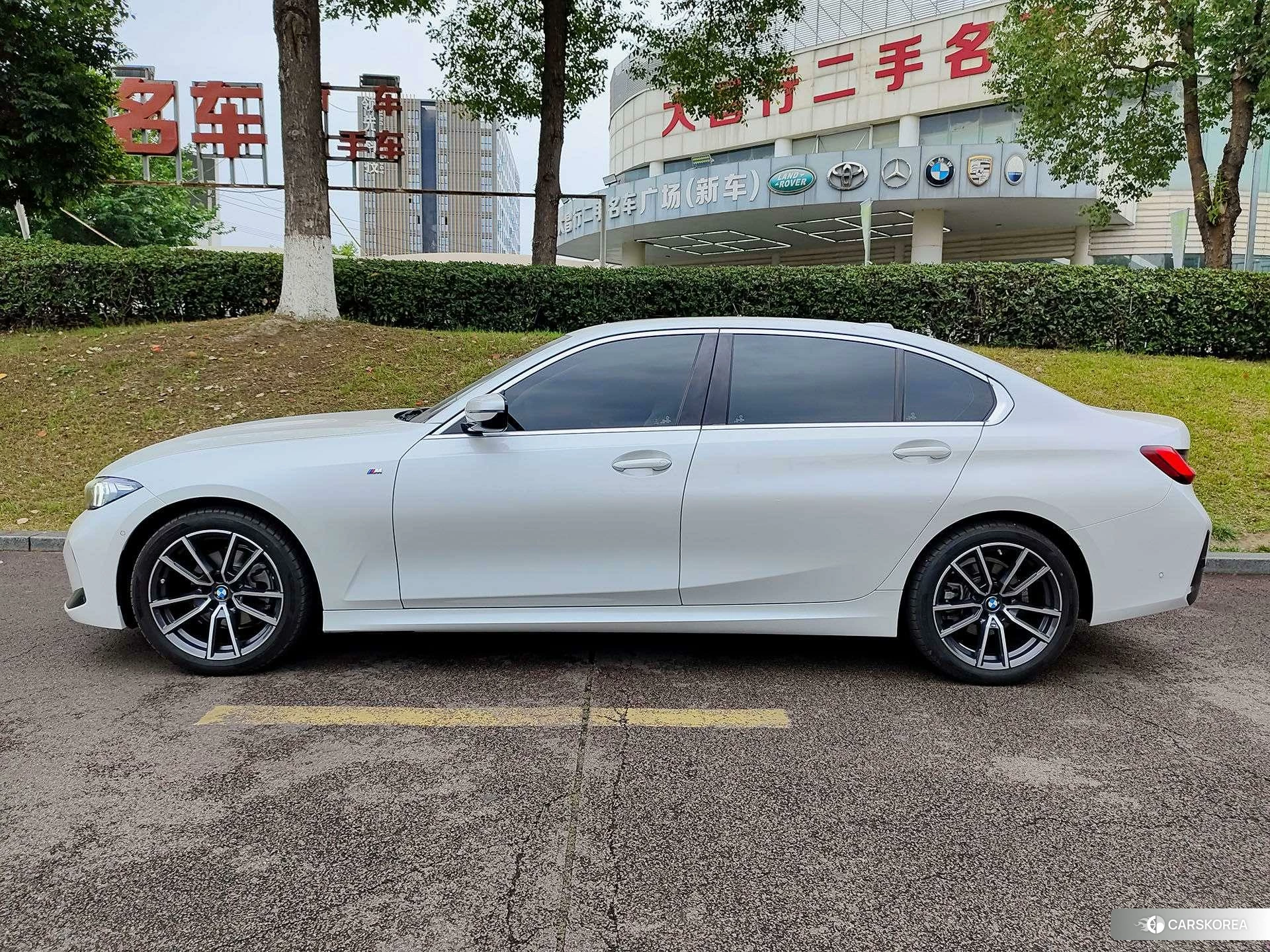 BMW 3 series 2024 Белый из Китая, фото 2