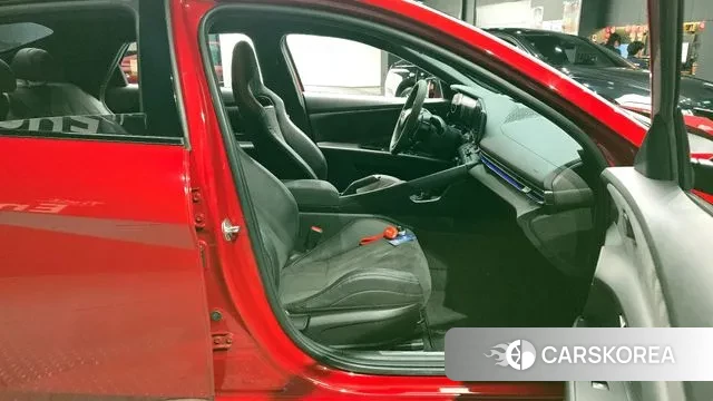 Hyundai Avante (CN7) 2022 Красный из Кореи, фото 2