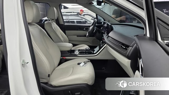 Kia Carnival 4th generation 2023 Белый из Кореи, фото 2