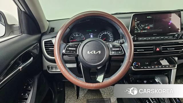 Kia Seltos 2021 Белый из Кореи, фото 2