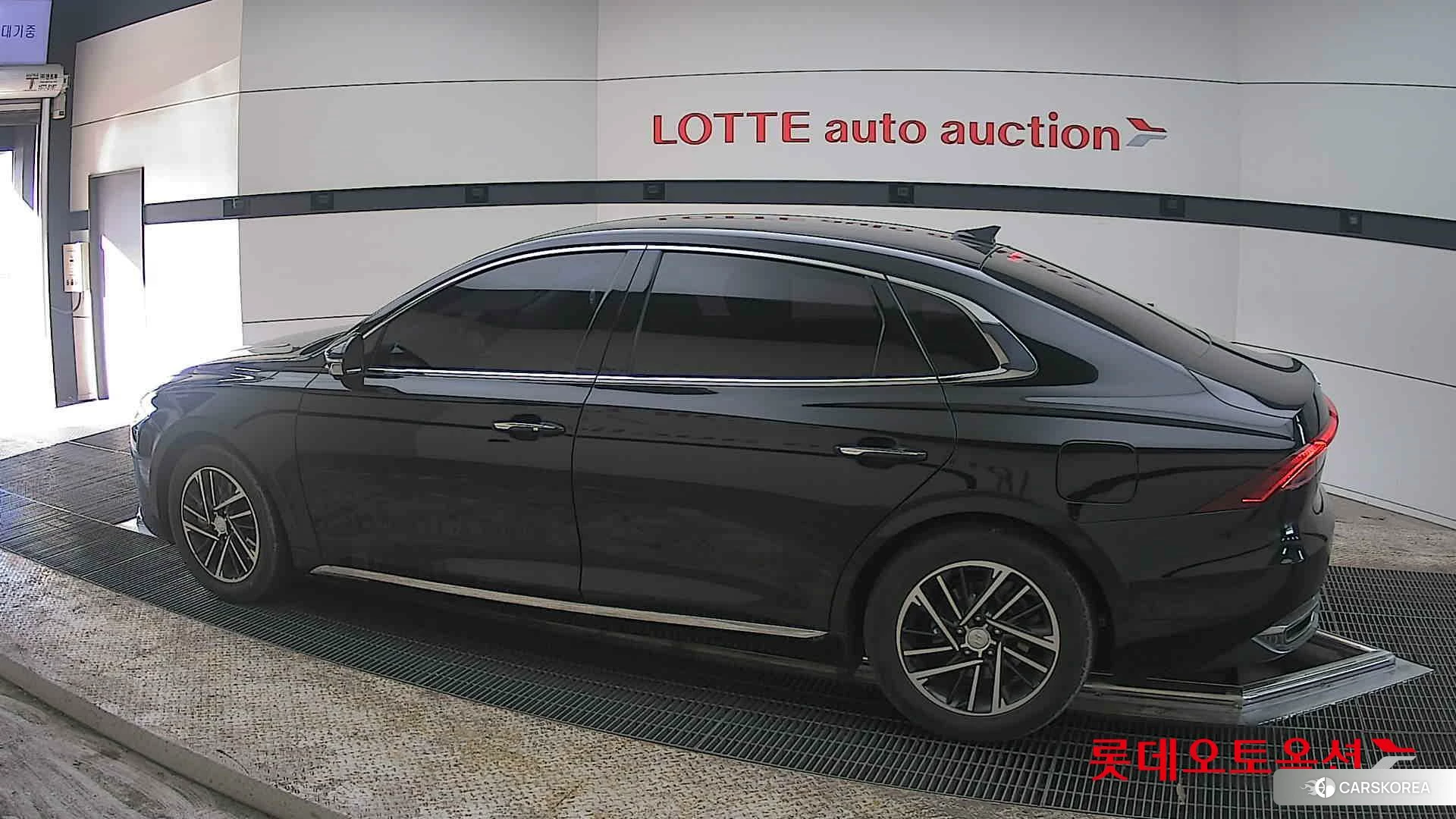 Hyundai Grandeur 2021 Midnight Black из Кореи, фото 2