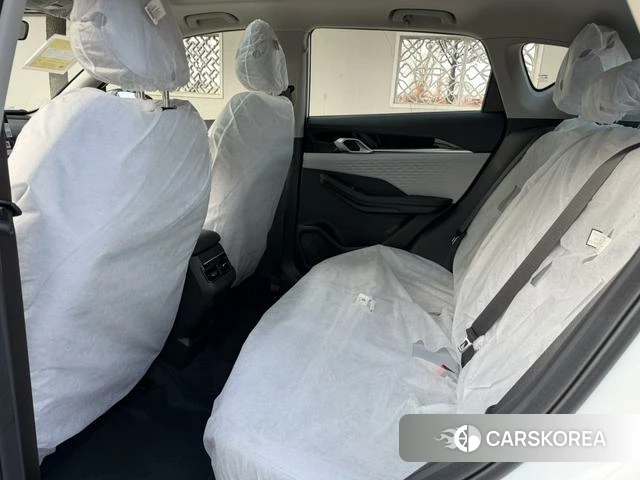 Geely Automobile Binyue 2026 Белый из Китая, фото 2