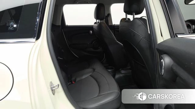 Mini Cooper 2019 Жемчужный цвет из Кореи, фото 2