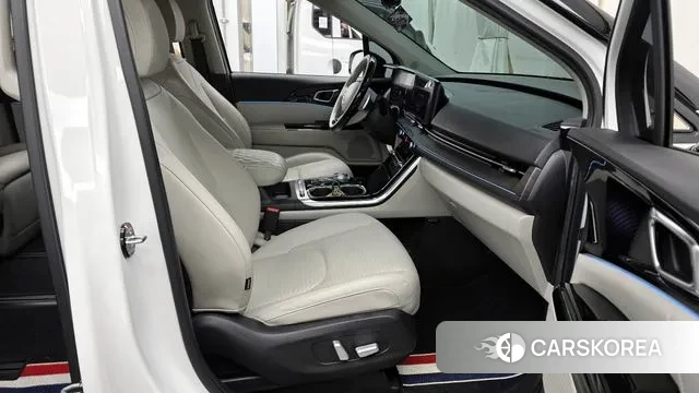 Kia Carnival 4th generation 2022 Белый из Кореи, фото 2