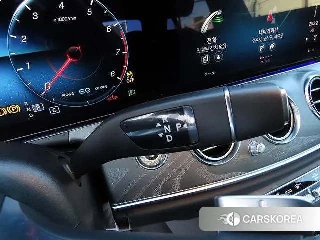 Mercedes-Benz E-Class W213 2023 Белый из Кореи, фото 2