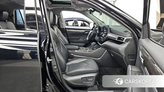 Toyota Highlander 4th Generation 2023 Черный из Кореи, фото 2