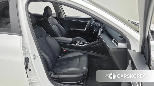 Kia K5 3rd generation 2021 Белый из Кореи, фото 2