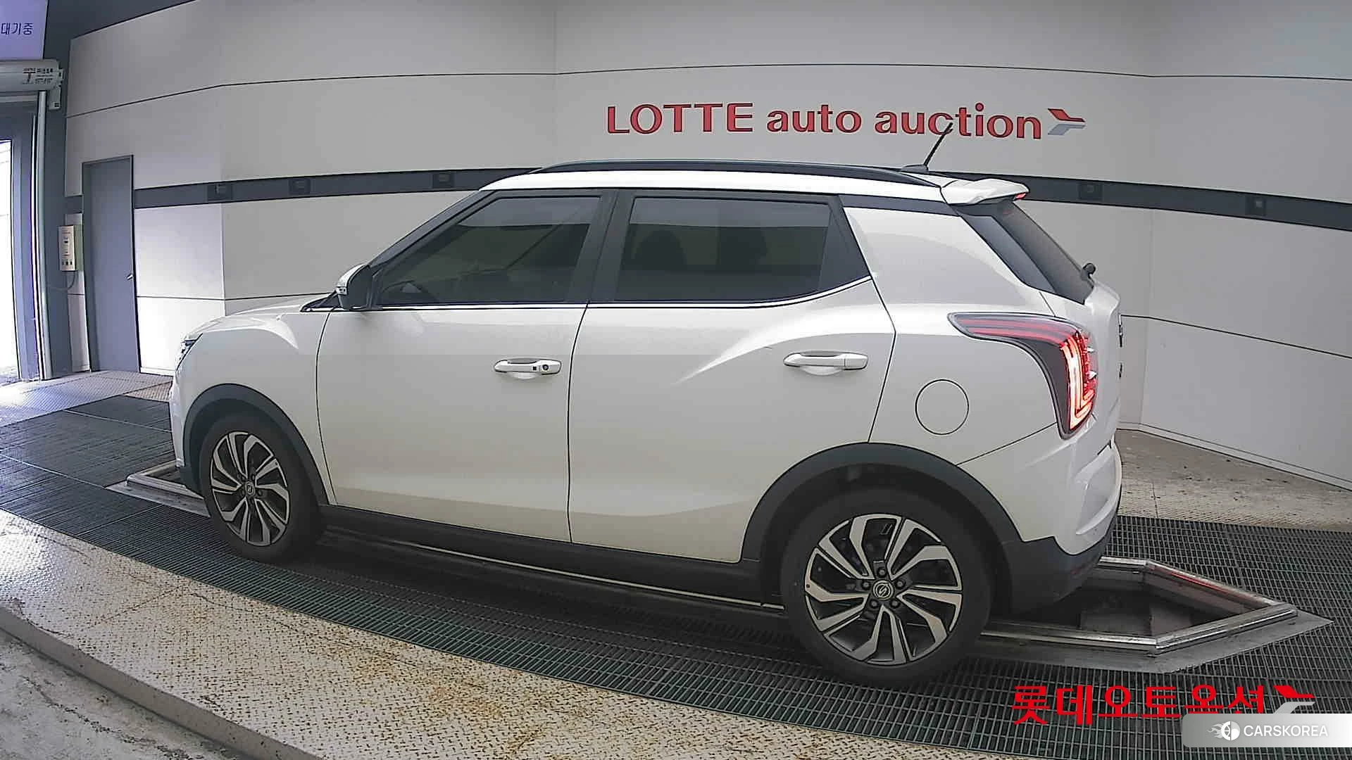 SsangYong Tivoli 2022 Grand White из Кореи, фото 2