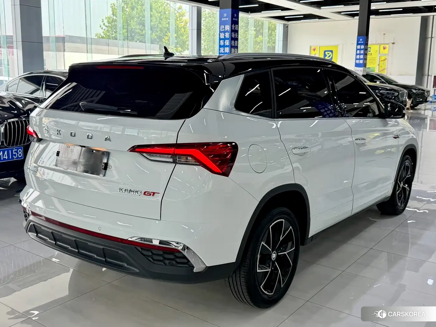 Skoda Komick 2023 Белый из Китая, фото 2