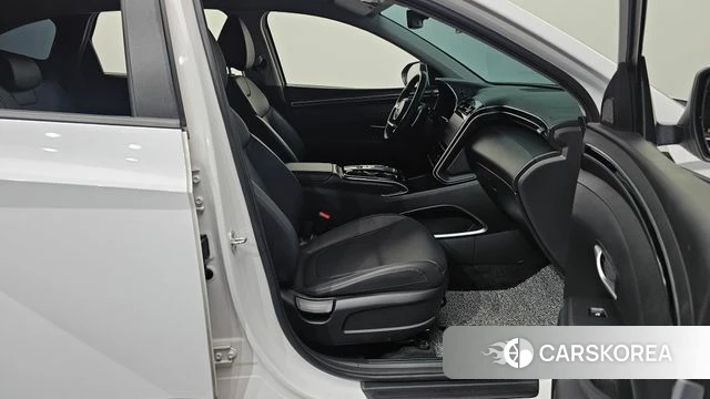 Hyundai Tucson (NX4) 2022 Белый из Кореи, фото 2