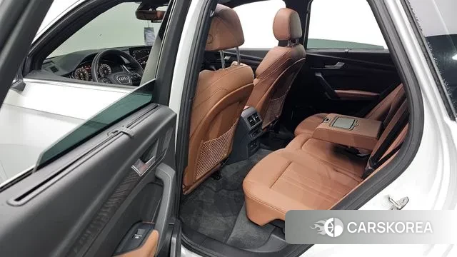 Audi Q5 (FY) 2023 Белый из Кореи, фото 2