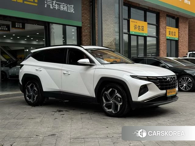 Hyundai Tucson 2023 Белый из Китая, фото 2