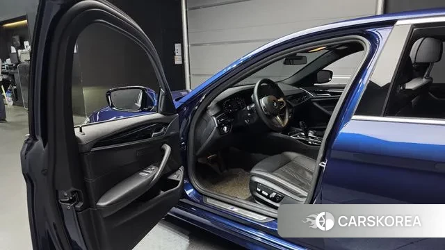 BMW 5 Series (G30) 2020 Синий из Кореи, фото 2