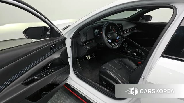 Hyundai The New Avante (CN7) 2025 Белый из Кореи, фото 2