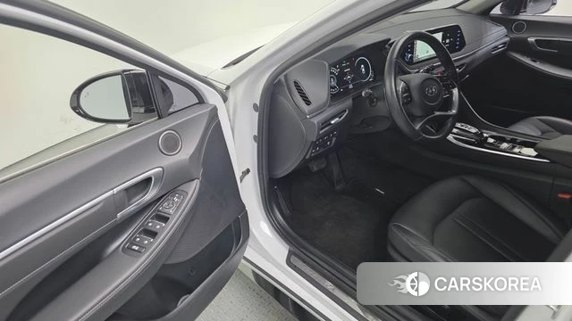 Hyundai Sonata (DN8) 2022 Белый из Кореи, фото 2