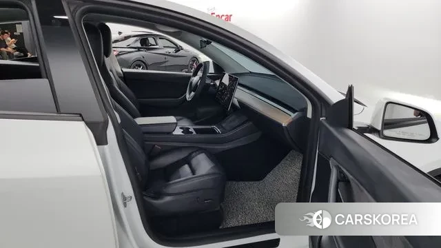 Tesla Model Y 2022 Белый из Кореи, фото 2