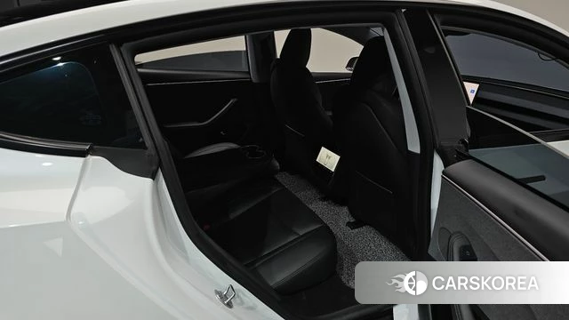 Tesla Model 3 2025 Белый из Кореи, фото 2