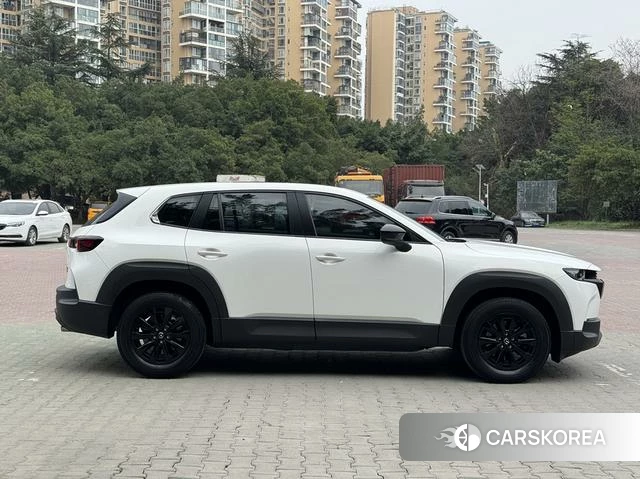 Mazda CX-50 line also 2023 Белый из Китая, фото 2