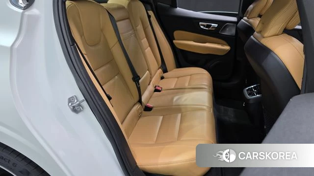 Volvo S60 3rd generation 2019 Белый из Кореи, фото 2