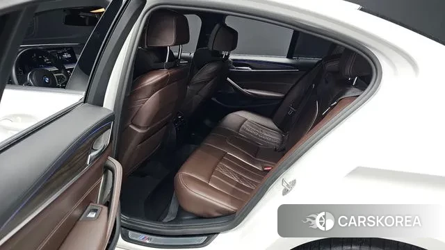 BMW 5 Series (G30) 2020 Белый из Кореи, фото 2