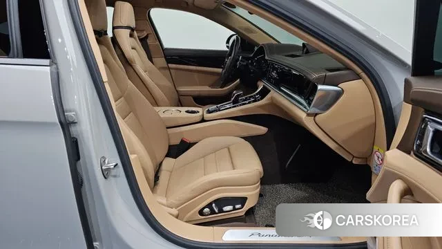 Porsche Panamera (971) 2021 Жемчужный цвет из Кореи, фото 2