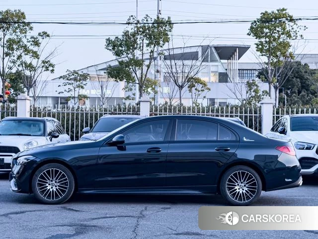 Mercedes-Benz Class C 2023 Зеленый из Китая, фото 2