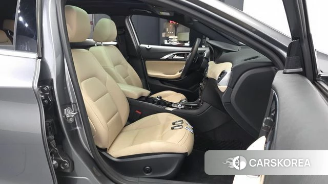 Infiniti QX30 2019 Серый из Кореи, фото 2