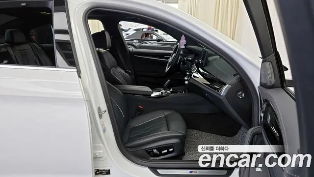 BMW 5 Series (G30) id 2678069 из Кореи 2