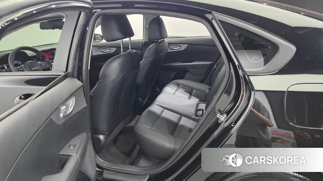 Kia The New K3 2nd generation 2022 Черный из Кореи, фото 2