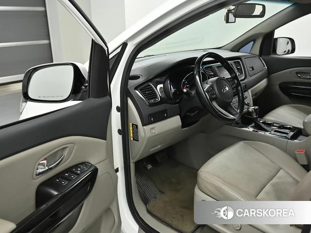 Kia The New Carnival 2019 Белый из Кореи, фото 2
