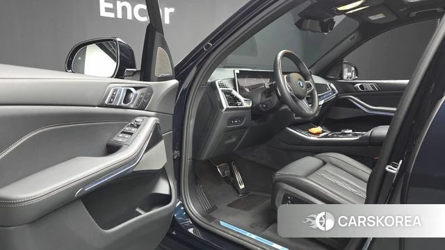 BMW X5 (G05) 2025 Черный из Кореи, фото 2