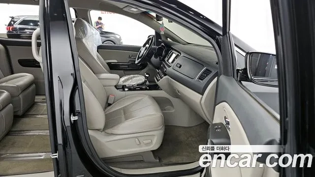 Kia The New Carnival 2020 Черный из Кореи, фото 2